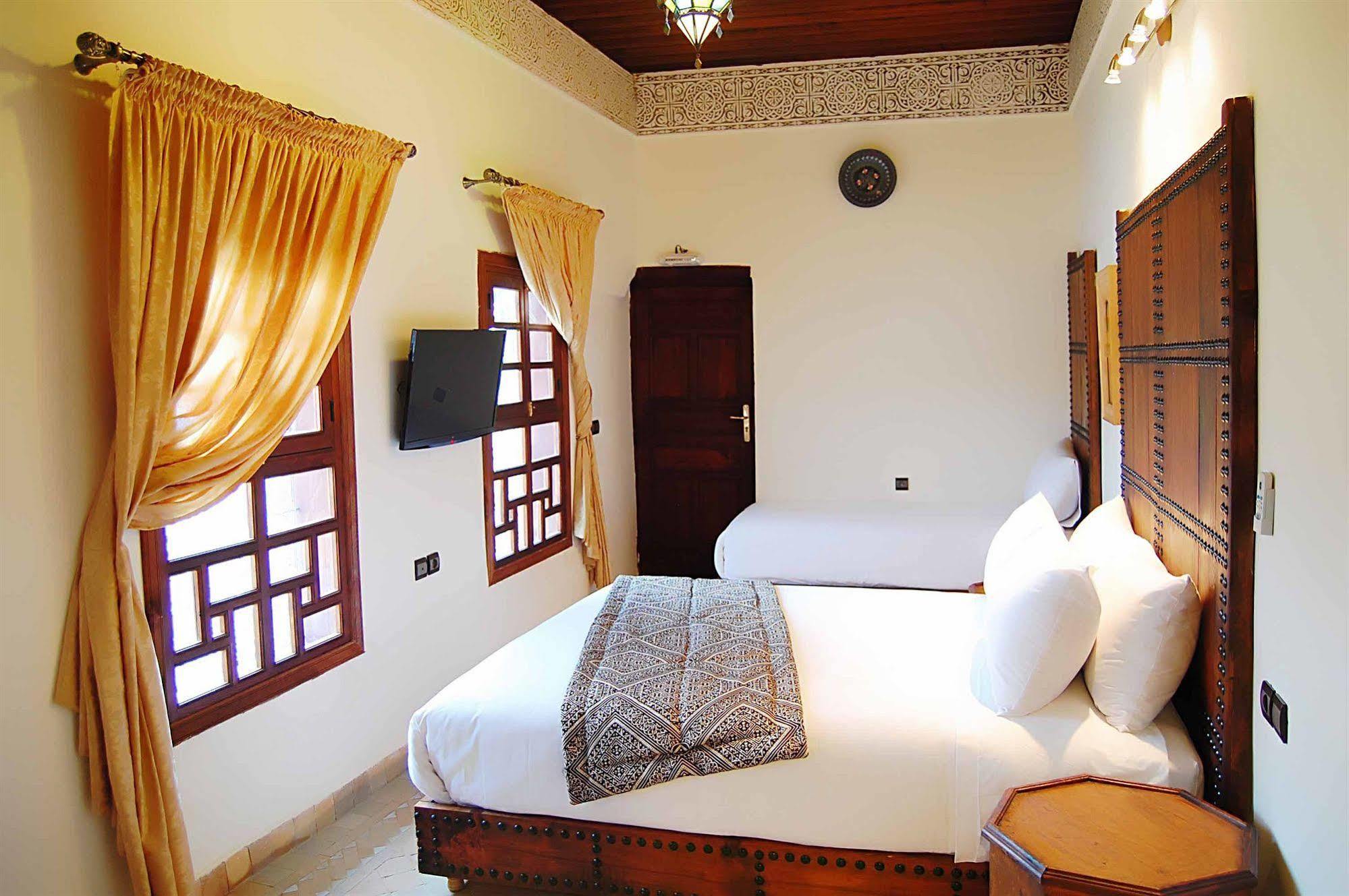 Riad Fes Aicha Экстерьер фото